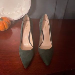 Nine West pumps